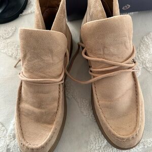 Women’s lace up wedge bootie suede